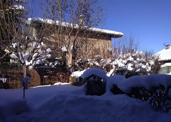 Aux Pieds Des Cimes Apartment
