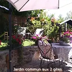 Aux Pieds Des Cimes Apartamento