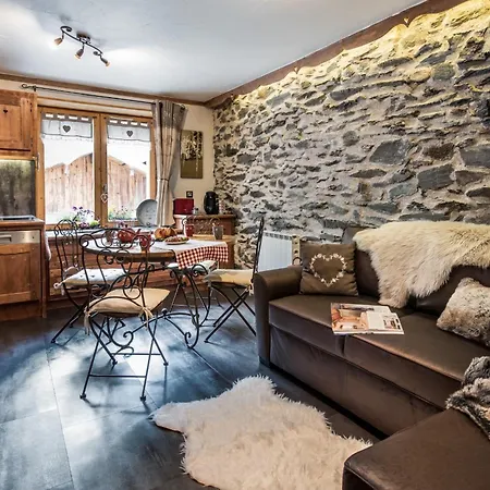 Aux Pieds Des Cimes Appartement *